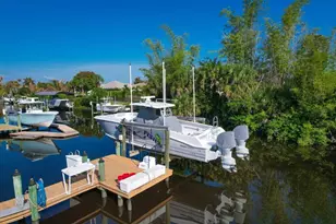 479 SW Lost River Rd, Stuart, FL 34997 - Photo 7