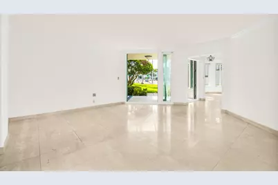 100 SE 5th Avenue #107, Boca Raton, FL 33432 - Photo 9