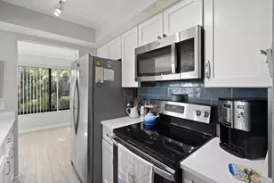 233 NE Edgewater Dr, Hutchinson Island, FL 34996 - Photo 13