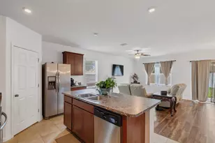 475 SW Moray Dr Dr, Palm Bay, FL 32908 - Photo 9
