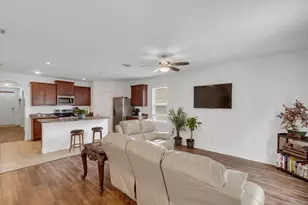 475 SW Moray Dr Dr, Palm Bay, FL 32908 - Photo 11