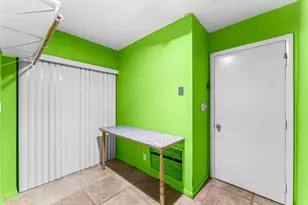 2753 NW 34th St, Boca Raton, FL 33434 - Photo 29