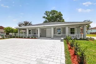 2206 S 34th St, Fort Pierce, FL 34947 - Photo 3