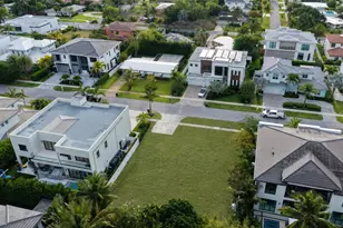 1001 NE 3rd Ave, Boca Raton, FL 33432 - Photo 1