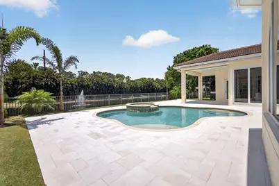 4131 Venetia Way, Palm Beach Gardens, FL 33418 - Photo 5