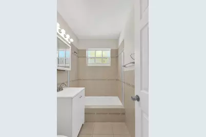261 NE 42nd Street, Pompano Beach, FL 33064 - Photo 17