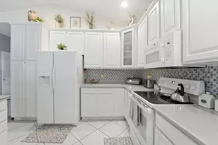 17664 Cinquez Park Rd W, Jupiter, FL 33458 - Photo 5