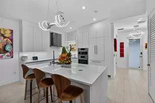21 NE 25th St, Wilton Manors, FL 33305 - Photo 3