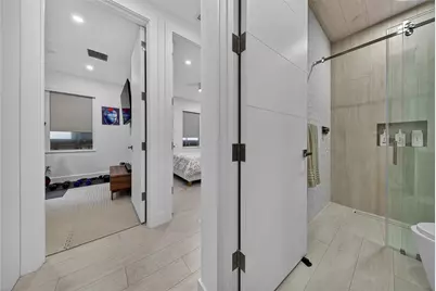 21 NE 25th Street, Wilton Manors, FL 33305 - Photo 25