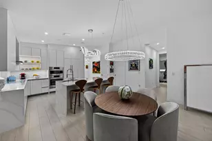 21 NE 25th St, Wilton Manors, FL 33305 - Photo 11