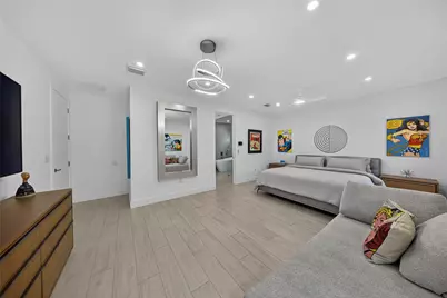 21 NE 25th Street, Wilton Manors, FL 33305 - Photo 17