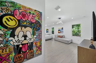 21 NE 25th St, Wilton Manors, FL 33305 - Photo 15
