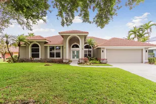 2 Old Fence Rd, Palm Beach Gardens, FL 33418 - Photo 1