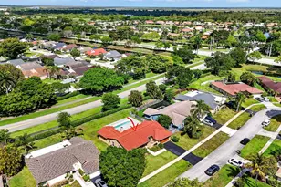 20876 Sugarloaf Ln, Boca Raton, FL 33428 - Photo 3