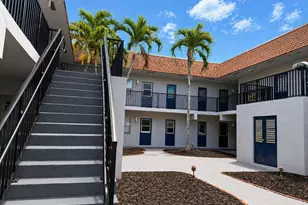 260 NW 19th St, Boca Raton, FL 33432 - Photo 7