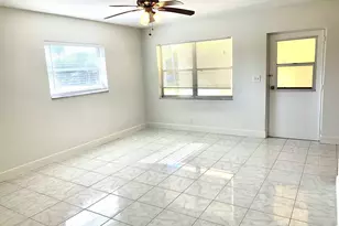 260 NW 19th St, Boca Raton, FL 33432 - Photo 9
