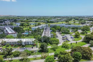 2804 Victoria Way, Coconut Creek, FL 33066 - Photo 31