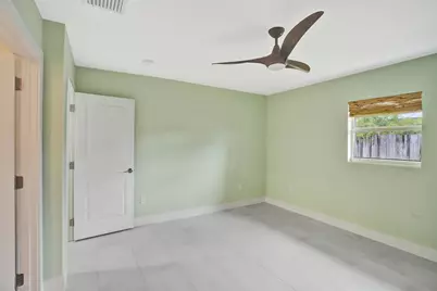 320 SE 5th Avenue, Pompano Beach, FL 33060 - Photo 13