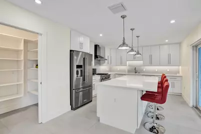 320 SE 5th Avenue, Pompano Beach, FL 33060 - Photo 21