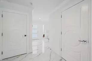 2435 Presidential Way, West Palm Beach, FL 33401 - Photo 5