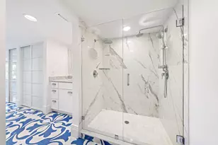2435 Presidential Way, West Palm Beach, FL 33401 - Photo 27