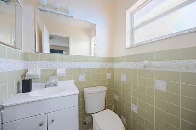 1125 NW 27th Avenue, Fort Lauderdale, FL 33311 - Photo 15