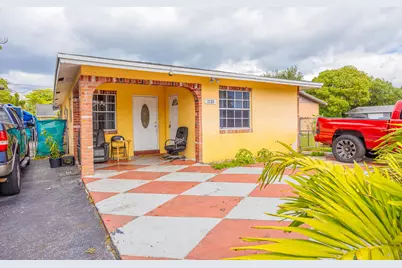 1125 NW 27th Avenue, Fort Lauderdale, FL 33311 - Photo 23