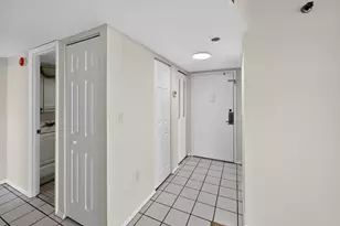 1200 St Charles Pl, Pembroke Pines, FL 33026 - Photo 19