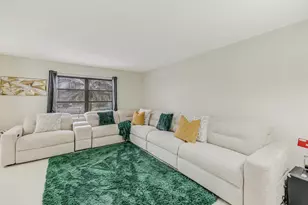 4003 W Woodscape Dr, Miramar, FL 33023 - Photo 7
