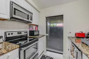 4003 W Woodscape Dr, Miramar, FL 33023 - Photo 17