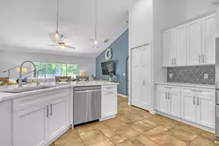 17271 N 88th Rd Road N, The Acreage, FL 33470 - Photo 7