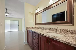 13400 NW 5th Ct, Plantation, FL 33325 - Photo 17