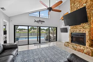 749 Camino Lakes Cir, Boca Raton, FL 33486 - Photo 11
