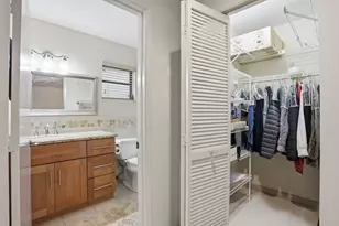 6329 Royal Manor Cir, Delray Beach, FL 33484 - Photo 7