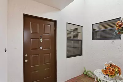 6329 Royal Manor Circle #A, Delray Beach, FL 33484 - Photo 5