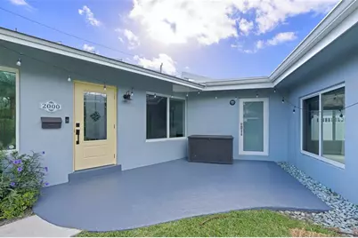 2000 SE 26th Avenue, Fort Lauderdale, FL 33316 - Photo 3