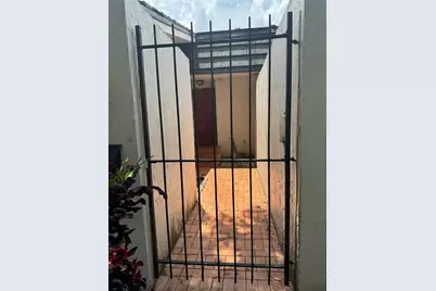 455 NW 68th Avenue #702, Plantation, FL 33317 - Photo 3