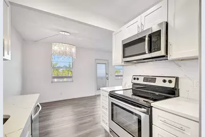 4015 Cornwall A, Boca Raton, FL 33434 - Photo 11