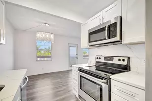 4015 Cornwall A, Boca Raton, FL 33434 - Photo 11