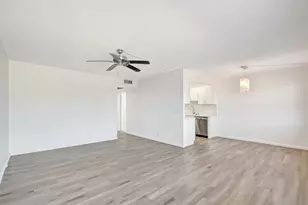 4015 Cornwall A, Boca Raton, FL 33434 - Photo 3