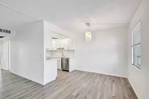 4015 Cornwall A, Boca Raton, FL 33434 - Photo 9