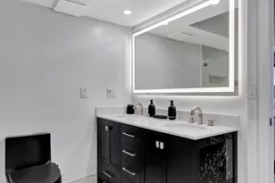 5550 N Ocean Dr, Singer Island, FL 33404 - Photo 25