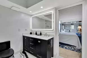 5550 N Ocean Dr, Singer Island, FL 33404 - Photo 29