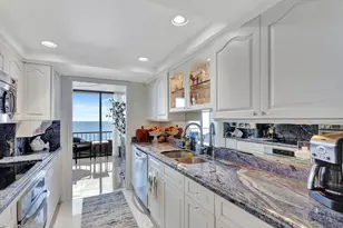 5550 N Ocean Dr, Singer Island, FL 33404 - Photo 17