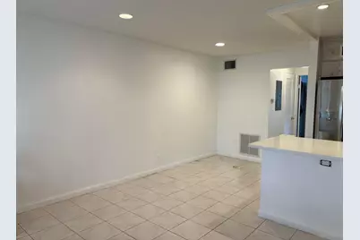 223 Coventry J #223, West Palm Beach, FL 33417 - Photo 3