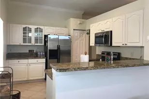 1118 Chinaberry Dr, Weston, FL 33327 - Photo 5