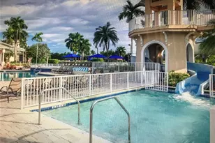 1118 Chinaberry Dr, Weston, FL 33327 - Photo 17