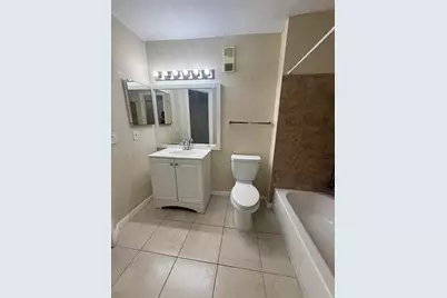 3390 N Pinewalk Drive #1012, Margate, FL 33063 - Photo 9