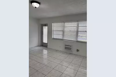 218 Windsor J, West Palm Beach, FL 33417 - Photo 9