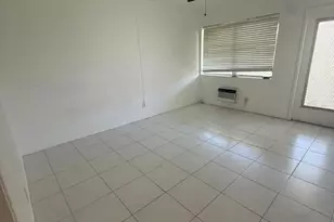 742 SE 19th Ave, Deerfield Beach, FL 33441 - Photo 5